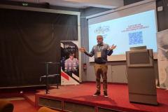 20260910_084323-Charles-T.-Weiss